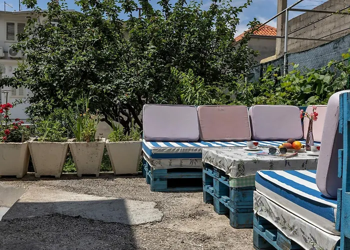 Daire Sunny Garden Von Ana A2 By Interhome Makarska