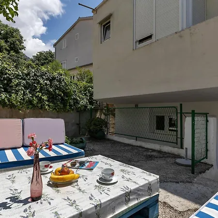 Apartment Sunny Garden Von Ana A2 By Interhome